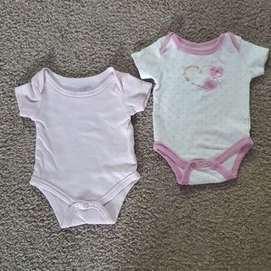 Baby girl onesie 0-3 months good condition